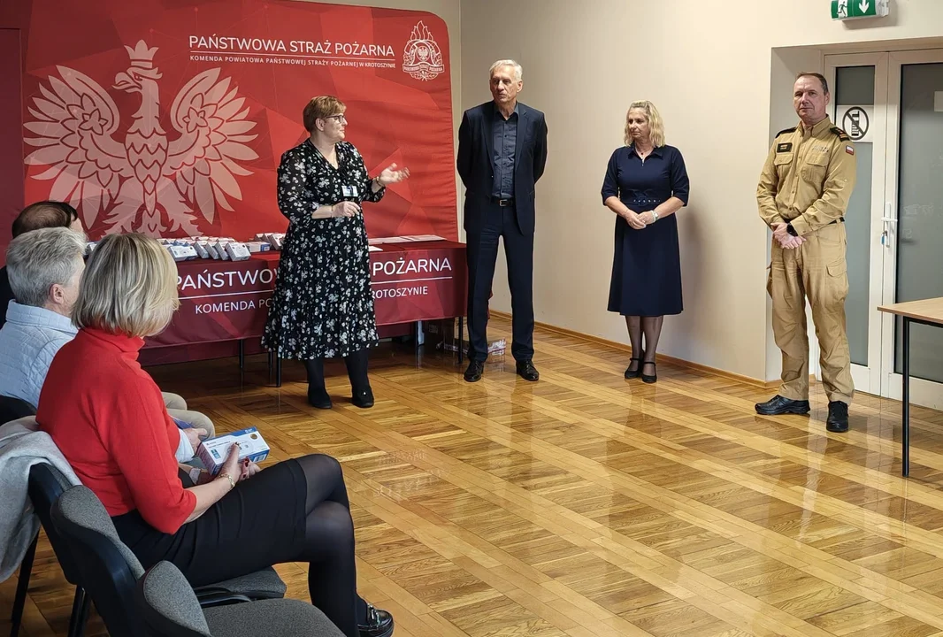 Mogą uratować życie. 120 czujek trafiło do mieszkańców – zdjęcie 3