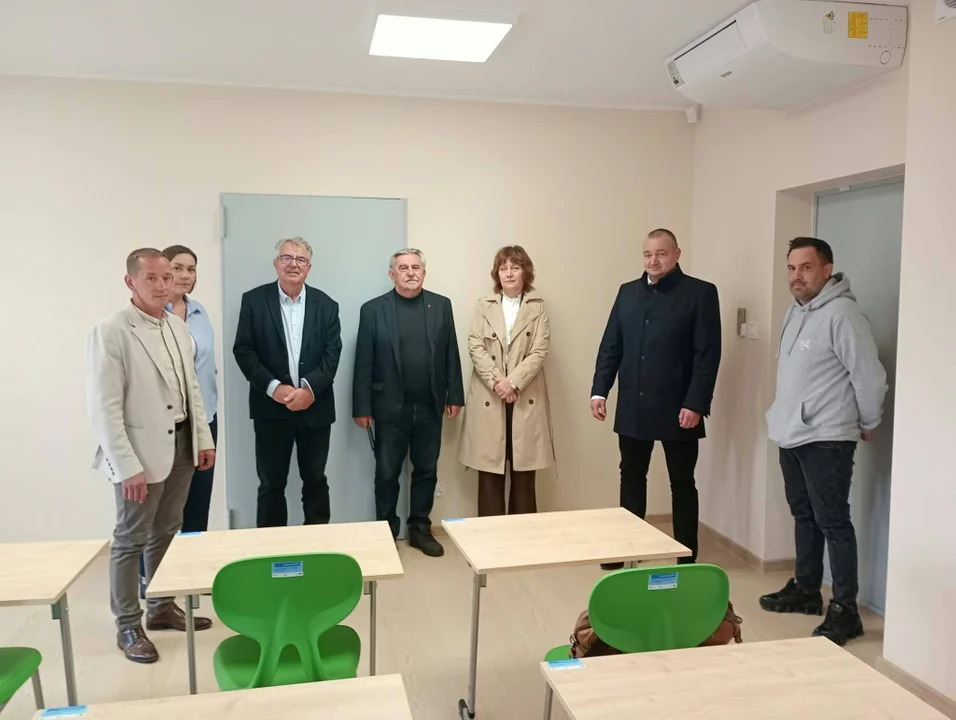 Uczniowie zyskali nowe miejsce, mieszkańcy odnowioną świetlicę