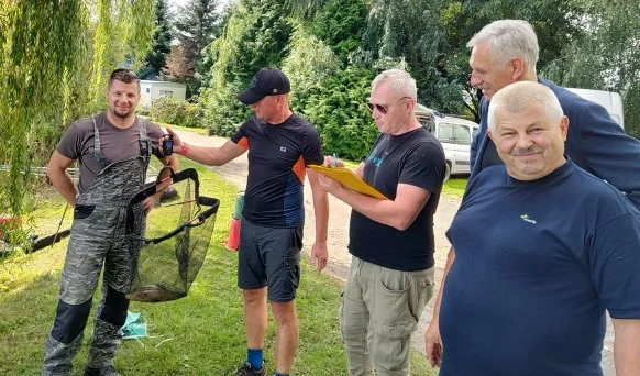 Wędkarskie emocje nad stawami w Biadkach