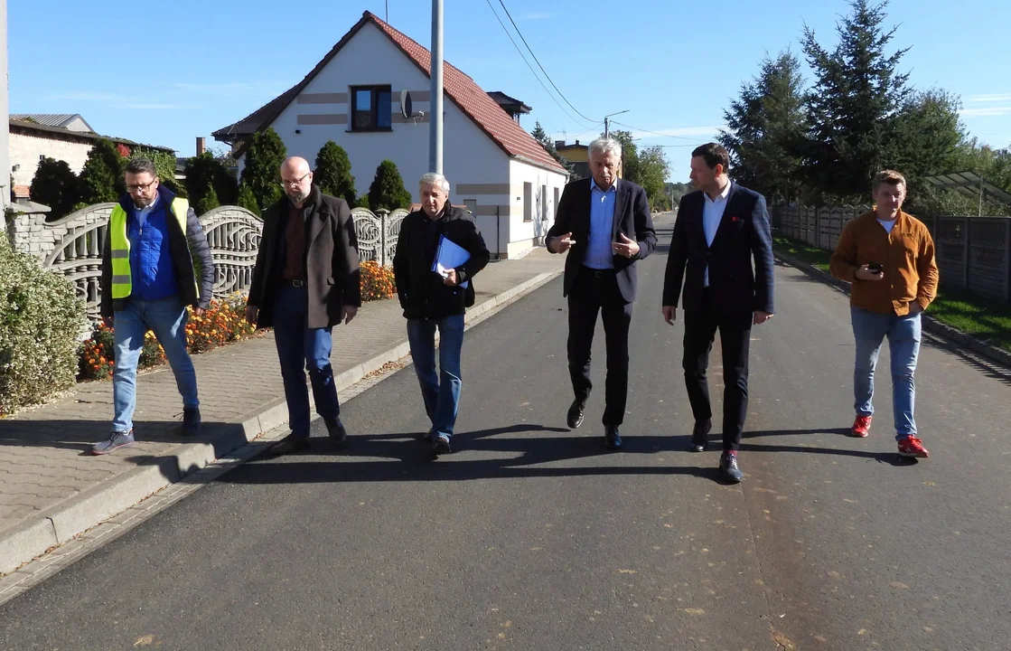 Ponad pół miliona złotych na drogę